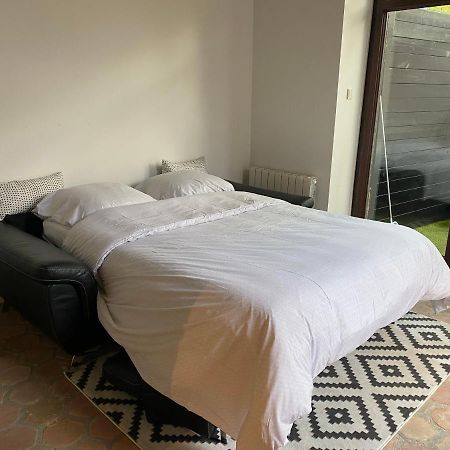 Studio Duplex Avec Spa Et Cour Privee Bonnelles المظهر الخارجي الصورة