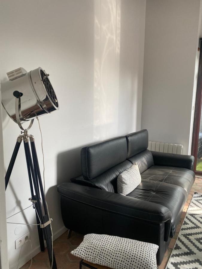 Studio Duplex Avec Spa Et Cour Privee Bonnelles المظهر الخارجي الصورة
